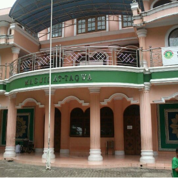 Masjid At Takwa